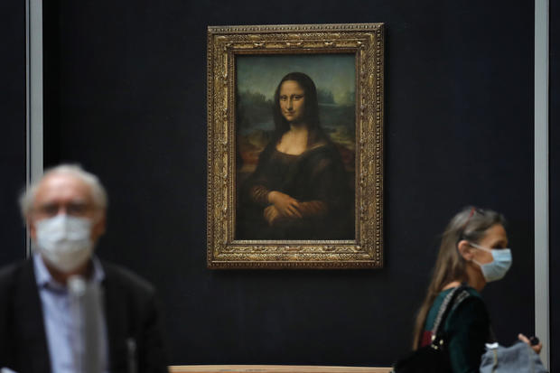 X-rays of the "Mona Lisa" reveal new secret about Leonardo da Vinci masterpiece