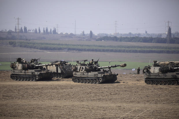 Blinken has arrived in Tel Aviv while Israel reports that its forces have encircled Gaza City.