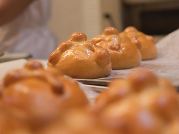 Recipe for Day of the Dead: Pan de muerto by Elena Reygadas.