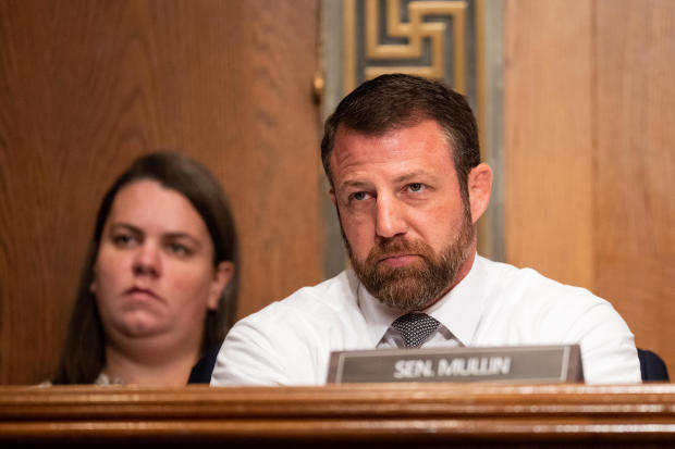 Senator Markwayne Mullin, representing the Republican Party, has issued a challenge to Teamsters president Sean O'Brien to engage in a physical altercation during a Senate hearing.