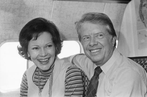, were spent with her holding his hand and telling him how much she loved him.


During their final moments together, Jimmy Carter's beloved partner of nearly 80 years, Rosalynn Carter, held his hand and expressed her deep love for him.