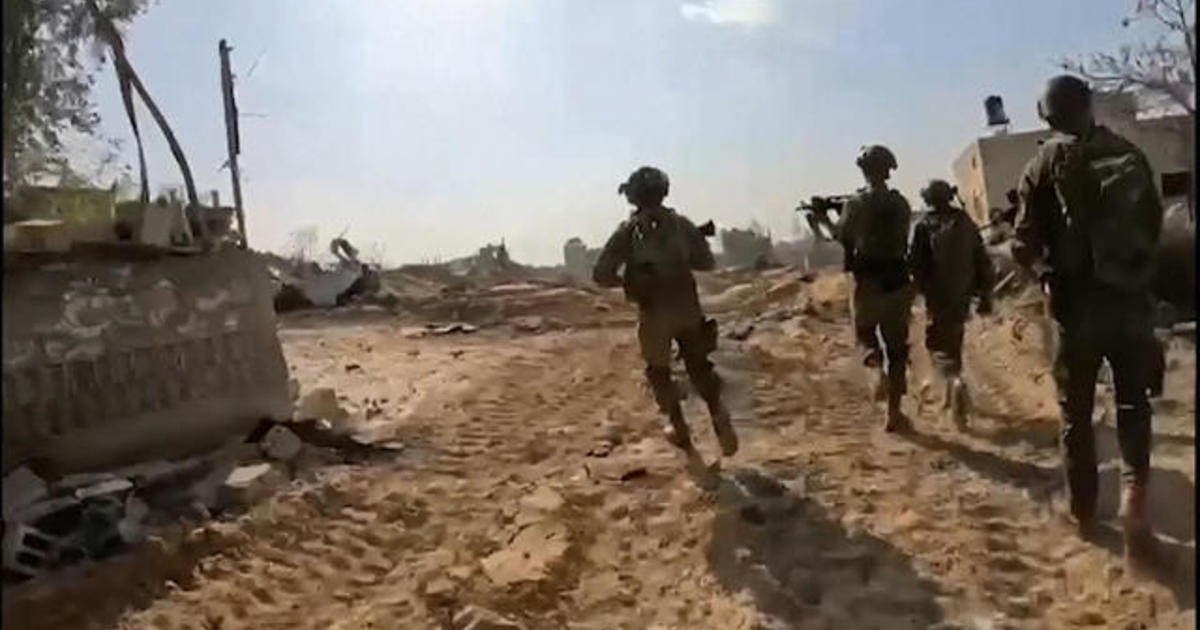 Fighting has resumed in Gaza after a brief period of peace ended.