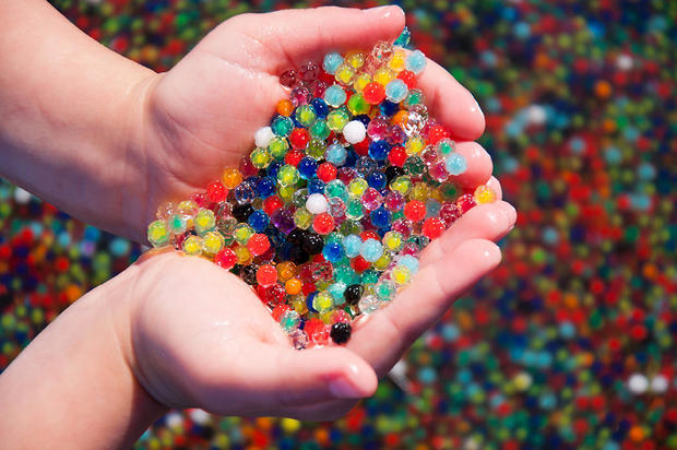 Multicolored water beads 