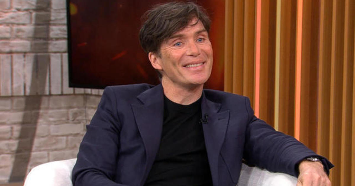 Cillian Murphy discusses his preparation for the role of "Oppenheimer" and the possibility of a "Peaky Blinders" movie.