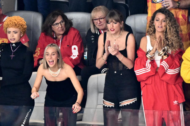 In 2024, Taylor Swift will attend the Super Bowl to support Travis Kelce along with her guests Blake Lively and Ice Spice.