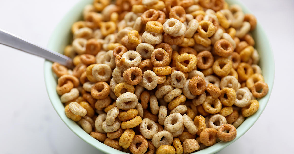 Pesticide linked to reproductive issues found in Cheerios, Quaker Oats and other oat-based foods