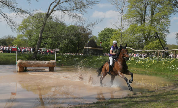 British equestrian rider Georgie Campbell dies from fall while competing at event in U.K.