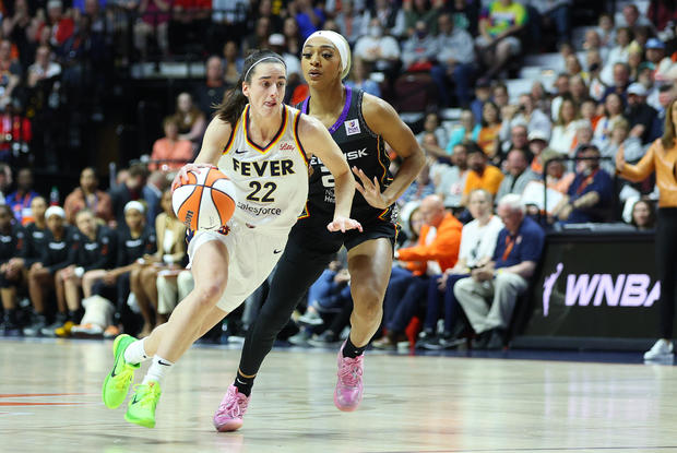 Caitlin Clark just made her WNBA debut. Here's how she and her team did.