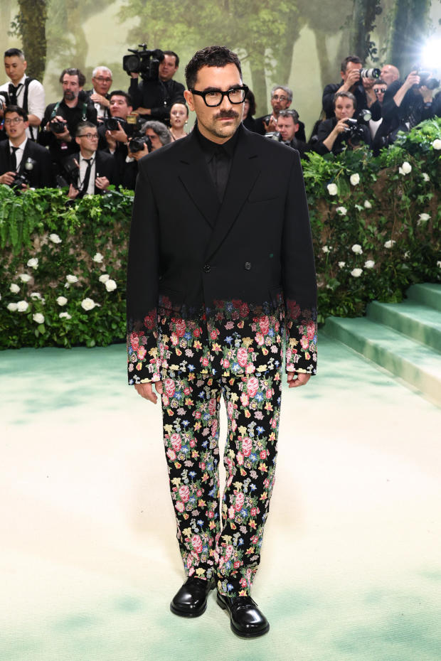 Dan Levy at The 2024 Met Gala 