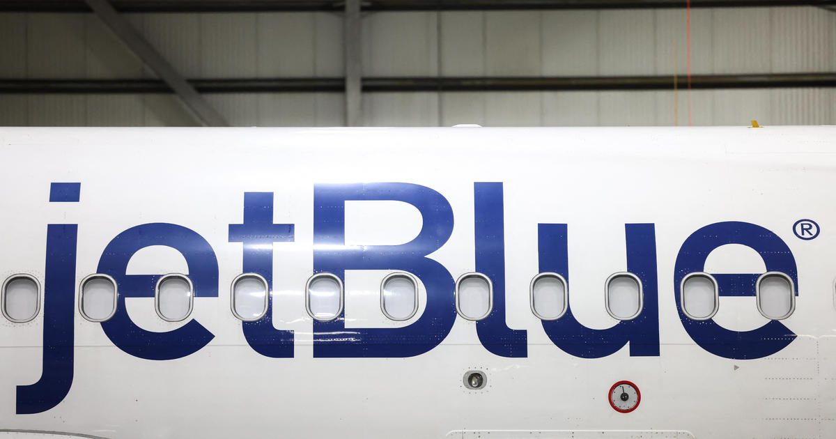JetBlue passenger sues airline for $1.5 million after she was allegedly burned by hot tea