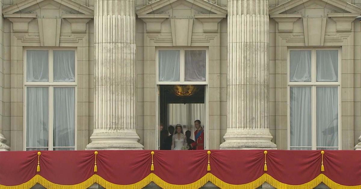 New Buckingham Palace tour sells out in a day