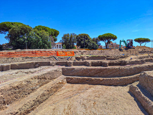 Remains of medieval palace where popes lived possibly found in Rome