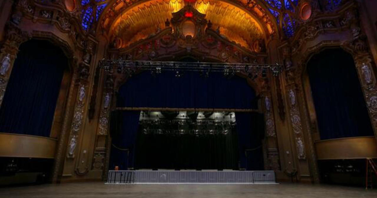 Brooklyn Paramount theatre reopens after multi-year renovation