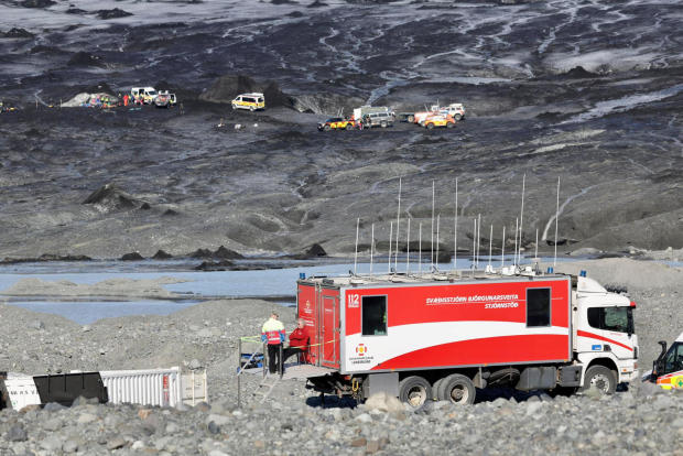 Iceland police say 1 American tourist dead, 1 injured in ice cave collapse