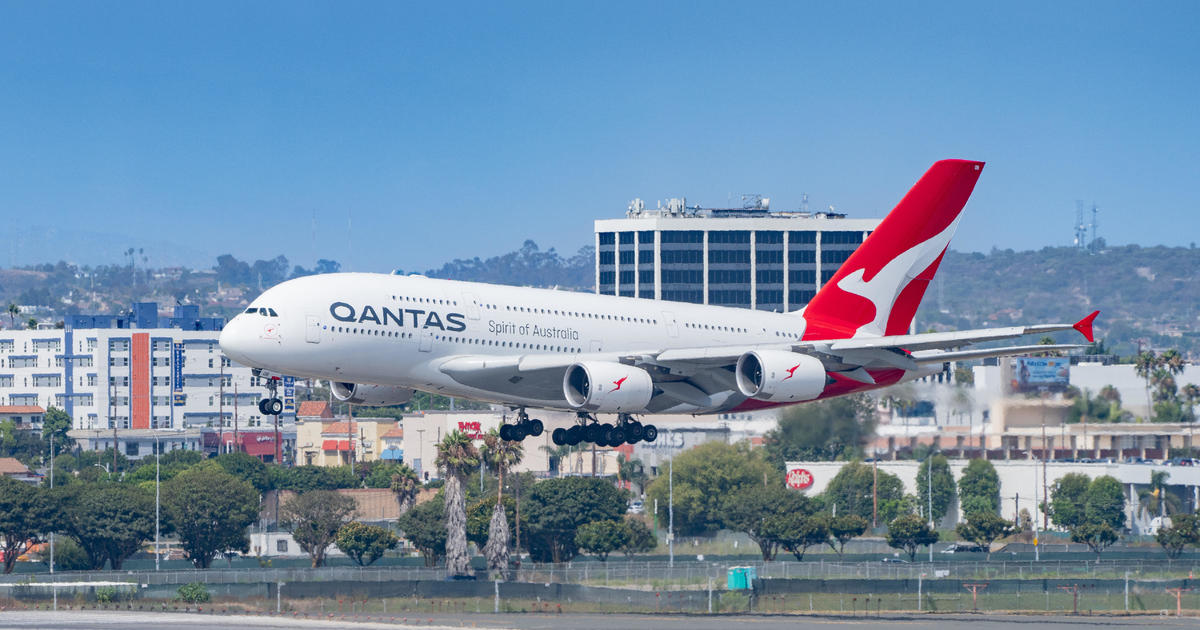 Qantas accidentally sells first-class tickets for 85% off