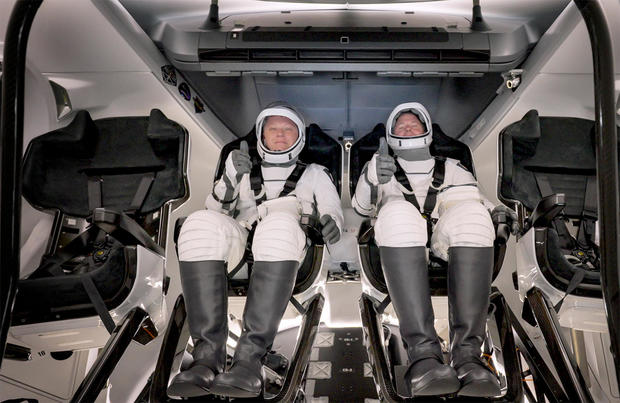 2-man crew bound for space station, will give Starliner astronauts a ride home in February