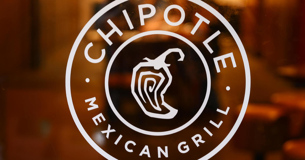 Chipotle turns to AI hiring platform to screen job applicants