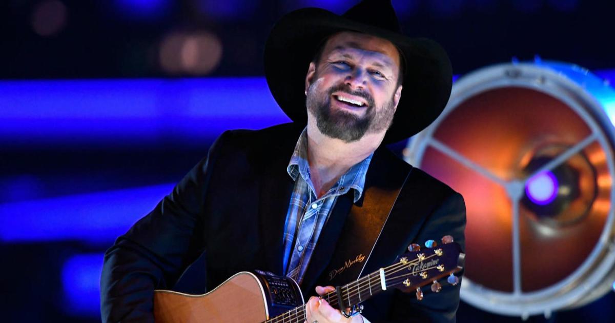 Country music star Garth Brooks accused of rape in lawsuit