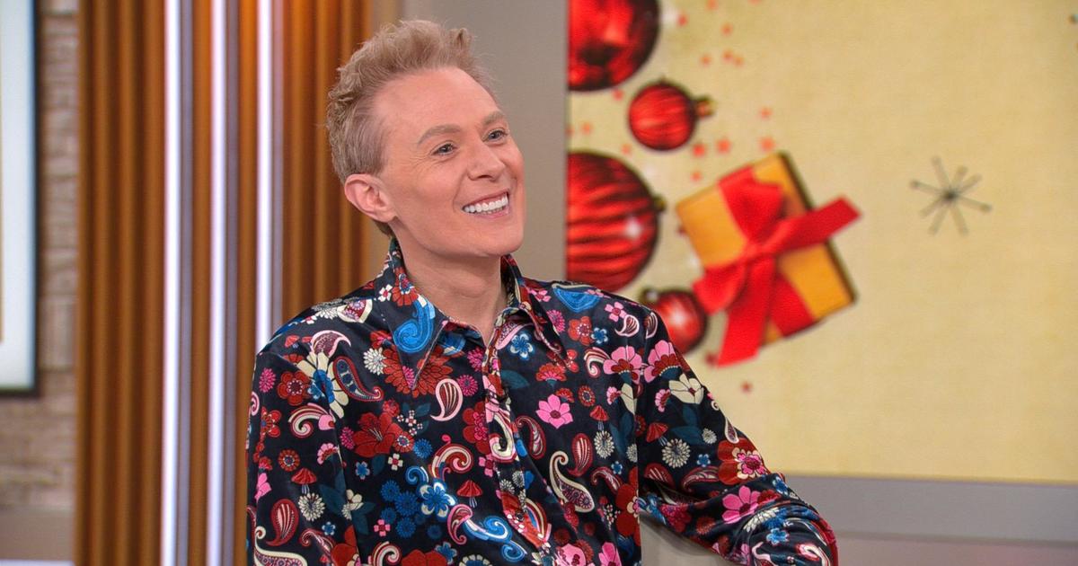 Clay Aiken returns with new holiday album "Christmas Bells Are Ringing"