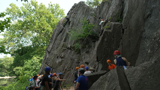 Combating Parkinson's with rock climbing