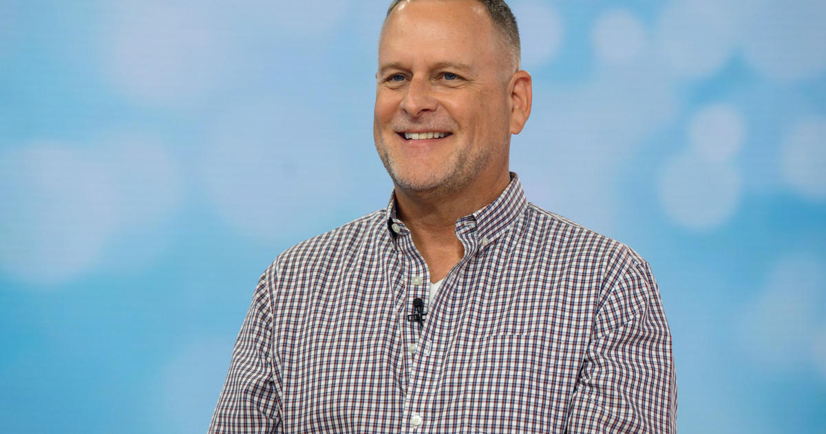 "Full House" star Dave Coulier announces cancer diagnosis