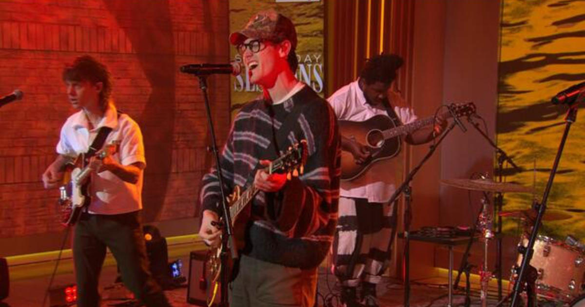 Saturday Sessions: Hippo Campus performs "Madman"