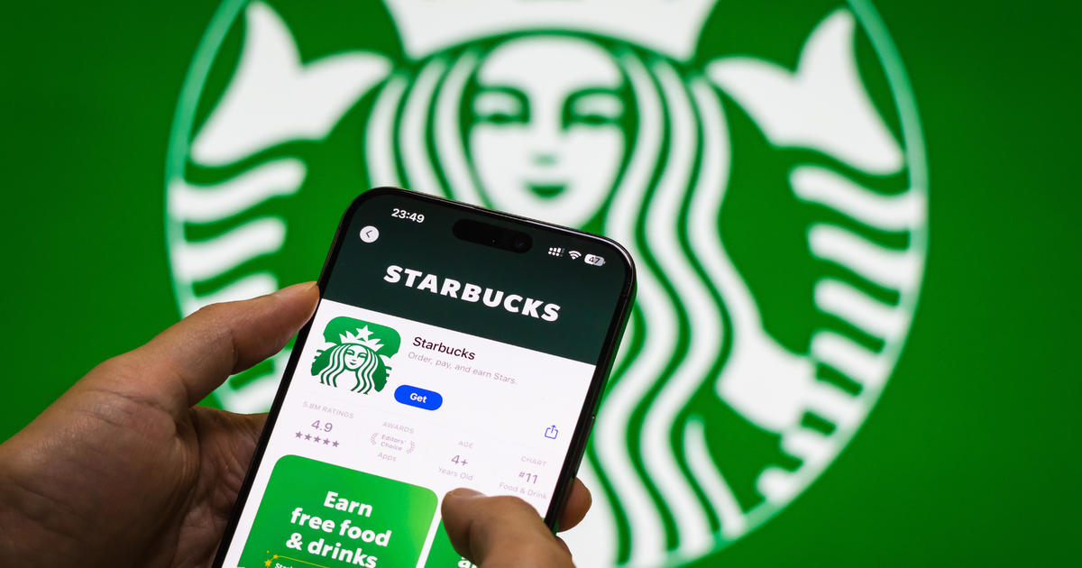 With Starbucks app down, customers complain they can't order drinks