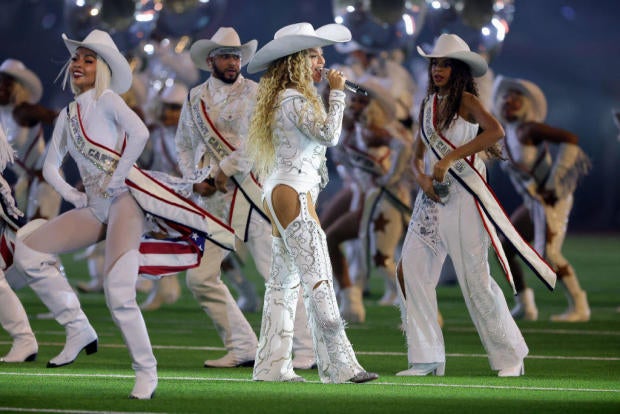 Beyoncé's halftime performance the highlight of a lackluster NFL Christmas slate