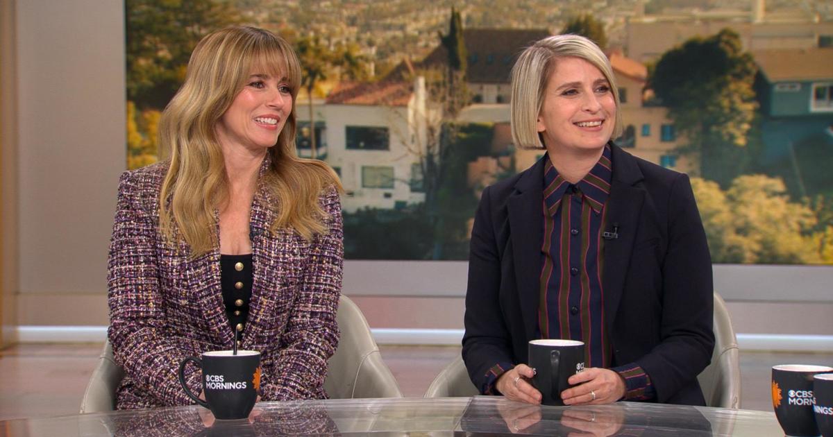 Liz Feldman and Linda Cardellini reunite on new Netflix series "No Good Deed"