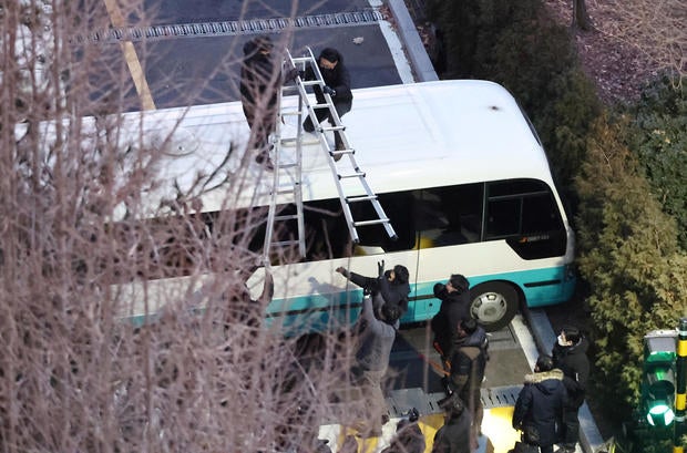 South Korean investigators arrest impeached President Yoon, ending weeks-long standoff 