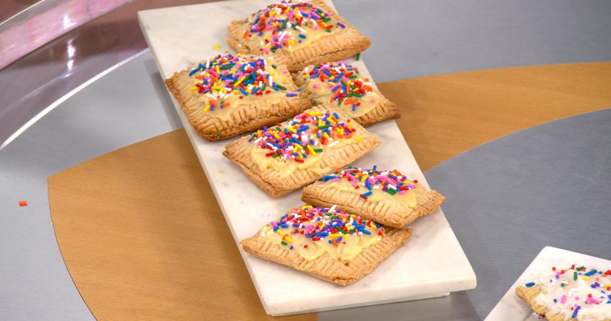 Making homemade Pop-Tarts and Taylor Swift's impact on the popular treat