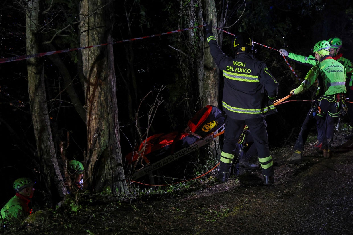 Four dead in Italian cable car accident near Naples 