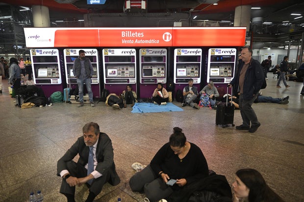 Power outage in Spain and Portugal still a mystery, but leaders vow to solve it and prevent a recurrence