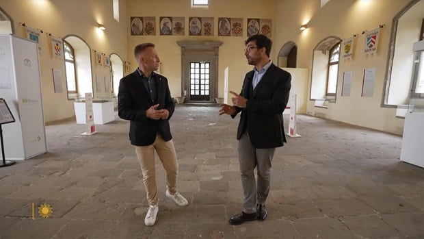 seth-doane-and-art-historian-giordano-conticelli.jpg 